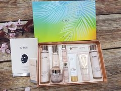 Bộ Dưỡng Ẩm Ohui Miracle Moisture 8 Sản Phẩm