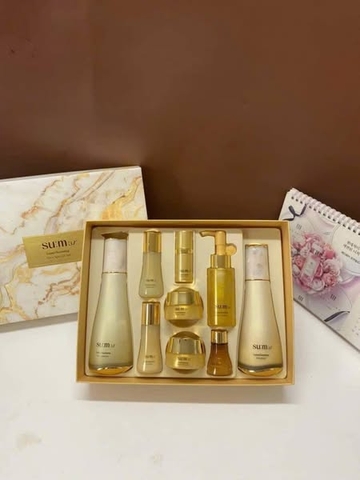 SET DƯỠNG SU:M37 VÀNG 9 MÓN MẪU MỚI – TÁI SINH DA, CHỐNG LÃO HÓA