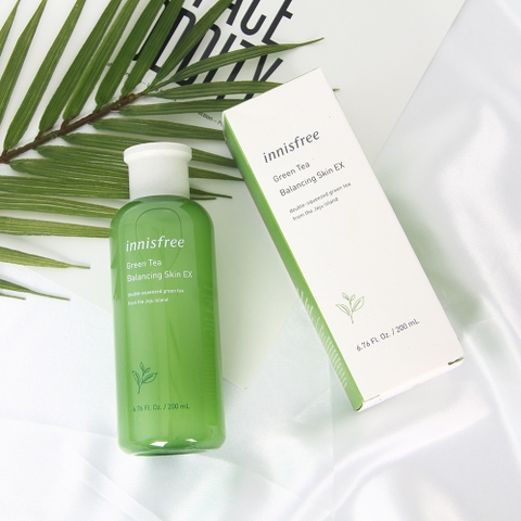 Nước Hoa Hồng Dành Cho Da Hỗn Hợp Innisfree Green Tea Balancing Skin 200Ml