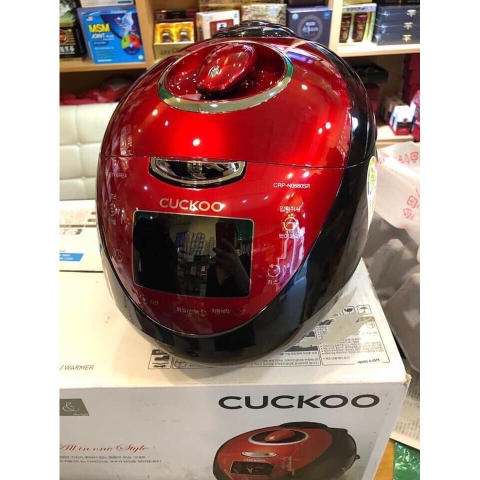Nồi Cơm Áp Suất Điện Tử CUCKOO CRP-N0680SR - Nội Địa Hàn Quốc