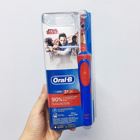Bàn chải điện Oral-B Star Wars cho bé từ 5 tuổi