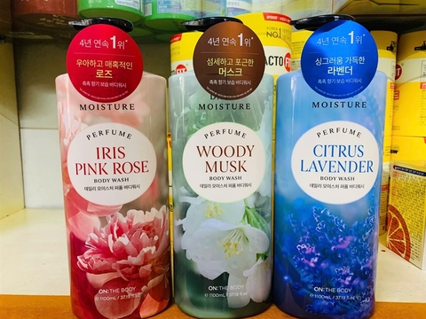Sữa Tắm Hương Nước Hoa On The Body Daily Moisture Perfume 1100ml