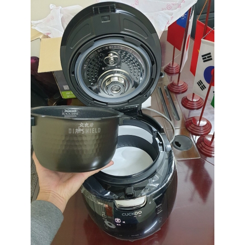 Nồi cơm điện Cao tần Cuckoo CRP-BHXB0660FD 1.08L