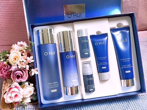 Bộ dưỡng kiêm trị mụn cao cấp Ohui Clinic Science Special Set (6sp)