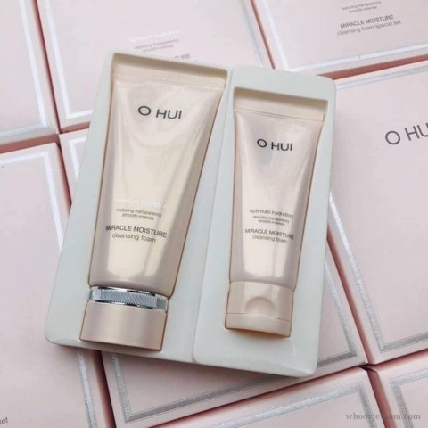 SET SỮA RỬA MẶT OHUI HỒNG MIRACLE MOISTURE   (200ml + 100ml)