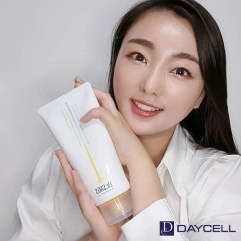 Sữa Rửa Mặt Dạng Kem Bọt Mịn Dr.SMiS Vitamin Capsule Cleansing Foam 300ml