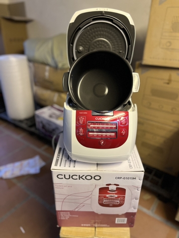 Nồi cơm điện tử Cuckoo 1,8L CRP-G1015M