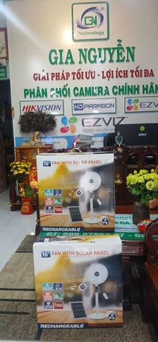 Quạt năng lượng mặt trời