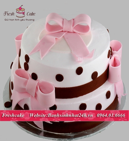 Bánh fondant 2 tầng trang trí họa tiết fondant hình nơ hồng [MS:1325]