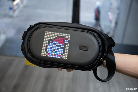 Trên tay Túi đeo chéo màn hình LED Divoom Pixoo Sling Bag-C: Thể hiện phong cách cá nhân độc đáo