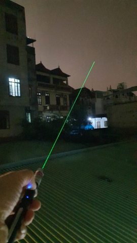Đèn laser xanh lá 120mW chiếu xa 5-10km