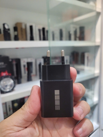 KLARUS USB Adapter 5V / 2.4A