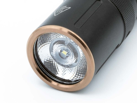 Đèn pin mini FENIX E12 V2.0 độ sáng 160 lumens chiếu xa 68m