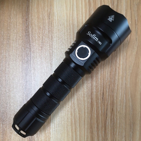 Đèn pin siêu sáng 2000 lumen SOFIRN C8G LED Cree XHP35 HI chiếu xa 565m sử dụng pin 21700 (pin sạc kèm theo)