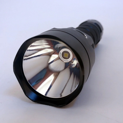 Đèn pin siêu sáng 2000 lumen SOFIRN C8G LED Cree XHP35 HI chiếu xa 565m sử dụng pin 21700 (pin sạc kèm theo)