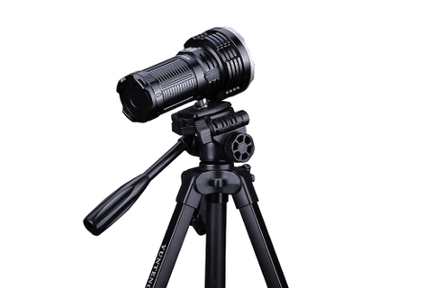 Đèn pin chiếu xa FENIX LR50R V2.0 độ sáng 12000 lumen chiếu xa 950m