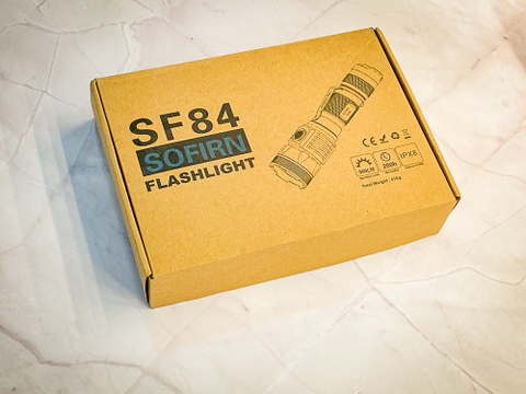 Đèn pin SOFIRN SF84 sáng 900 lumen chiếu xa 310m pin 18650 sạc Micro-USB