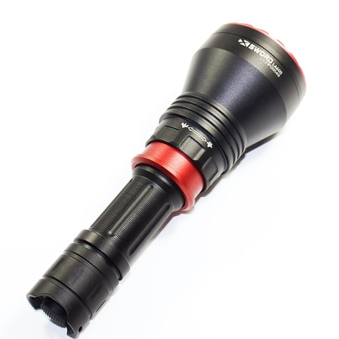 Đèn zoom laser trắng MAXTOCH LA60S tầm chiếu xa 2800m độ sáng 500 lumen sử dụng 1 pin Li-ion 21700 5000 mAh kèm theo