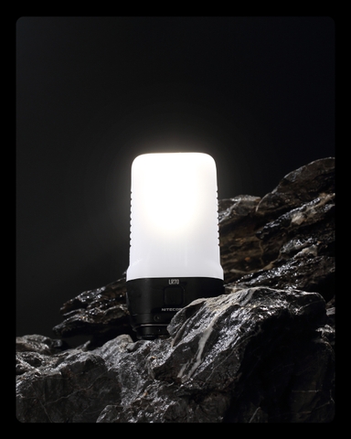 Đèn pin cắm trại NITECORE LR70 sáng 3.000 lumen chiếu xa 300m pin dung lượng 10000mAh USB-C powerbank