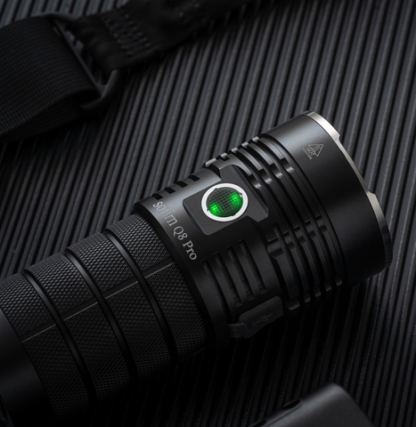 Đèn pin siêu sáng SOFIRN Q8 PRO Cree XHP50.2 độ sáng 11000 lumen