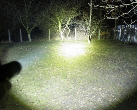 Đèn pin siêu sáng SOFIRN SP33 V3 độ sáng 3500lumen, chiếu xa 269m