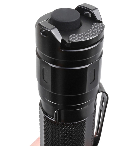 Đèn pin SOFIRN TF84 độ sáng 1200lm chiếu xa 200m