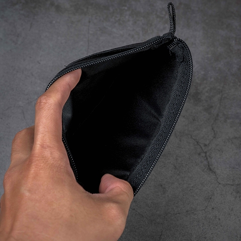 Phụ kiện gắn túi đeo chéo nam LV6 / 2 Banger Insert (Màu đen)