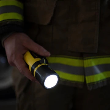 Đèn pin chống cháy nổ LEDLENSER EX7R độ sáng 220lm chiếu xa 130m