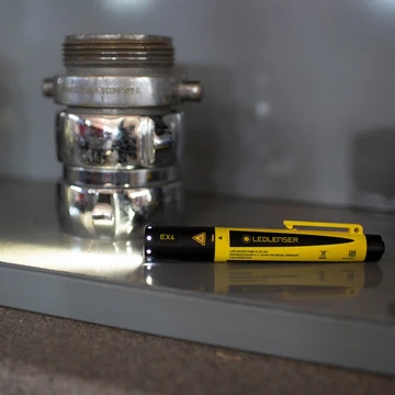 Đèn pin chống cháy nổ LEDLENSER EX4 độ sáng 50 lumen chiếu xa 35m