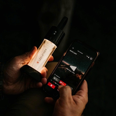 Đèn cắm trại LEDLENSER ML6 sáng 750 Lm + vòng kết nối bluetooth, thời gian hoạt động lâu dài