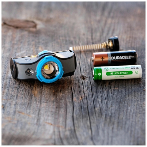 Đèn đội đầu Ledlenser MH5 – 400 lumen, sạc từ tính, đa năng cho outdoor