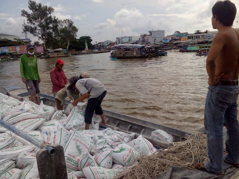 vôi bột cửu long 