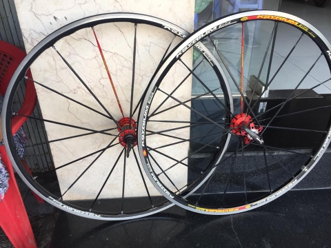 Wheelset MAVIC ksyrium ES . made in France