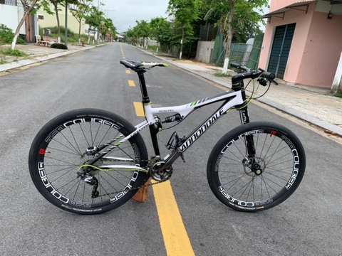 MTB cacbon CANNONDALE scapel. USA 