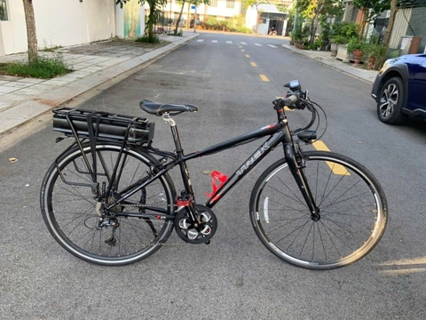 Xe đạp Touring  TREK alpha 7.5 . USA , trợ lực