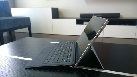 Bạn có nên cắm sạc laptop liên tục không?