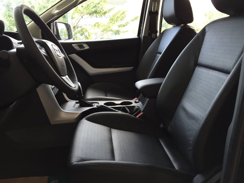 Ghế Mazda BT 50 màu đen