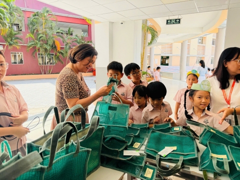 Mô hình “sản phẩm xanh” từ vật liệu tái chế đầy sáng tạo ở TP. Hồ Chí Minh