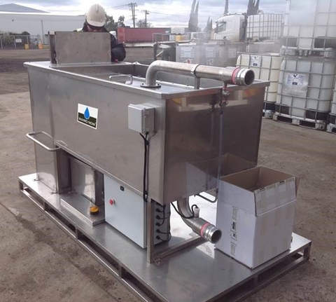 OIL WATER SEPARATOR DESIGN (OWS) TO REMOVE OIL