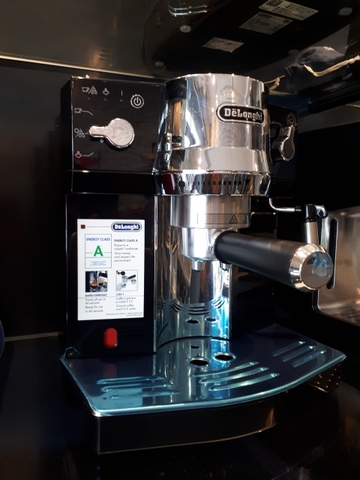 Máy pha cà phê Delonghi Espresso EC820B