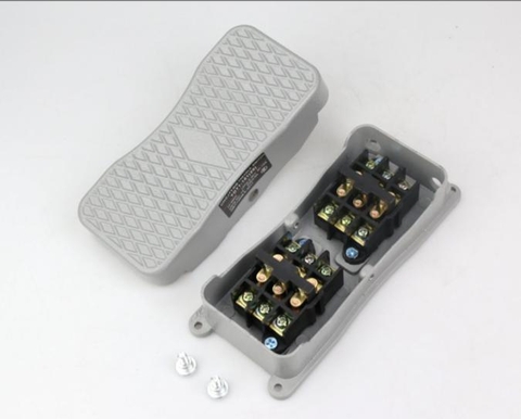 Công tắc bàn đạp chân 2 chiều vỏ nhôm YDT1-101(20)