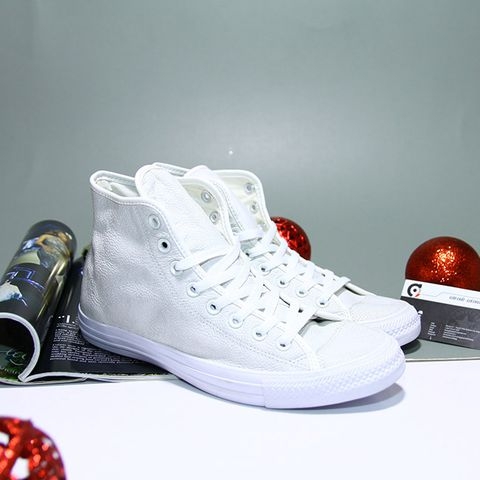 Outlet Converse cao cổ da trắng CCDT005