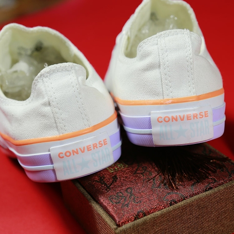 Converse Twisted Summer thấp cổ vải trắng CTVT036