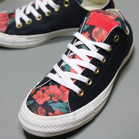 Outlet Converse thấp cổ vải họa tiết CTVH039