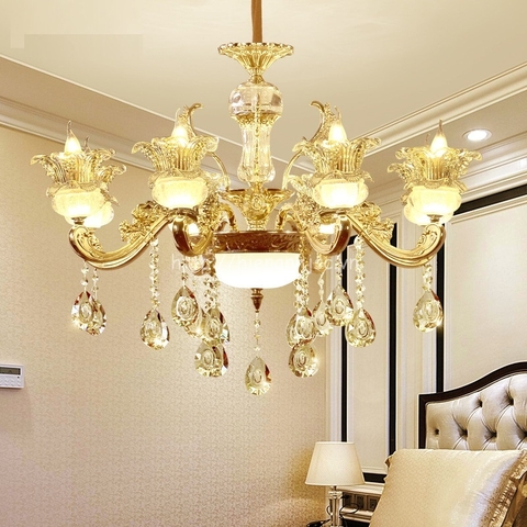 Lựa chọn đèn chùm cho phòng tân cổ điển