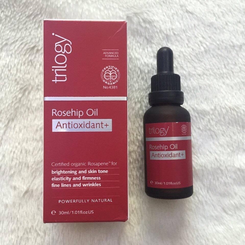 Trị Thâm Tinh Dầu Tầm Xuân Trilogy Rosehip Oil Antioxidant