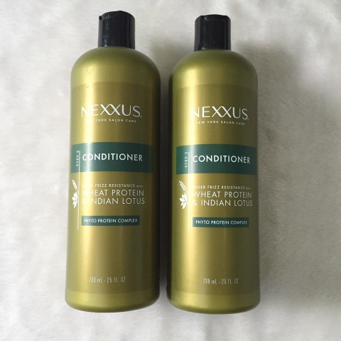 Dầu Xả Nexxus Conditioner Sheer Frizz