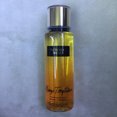 Body Mist VS Mango Temptation