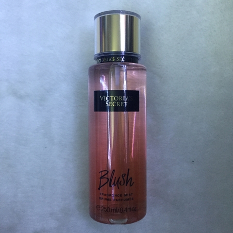 Body Mist VS Blush