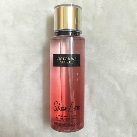 Body Mist VS Sheer Love